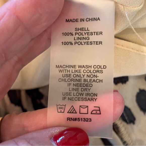 Vince Camuto Plus Size Animal Print Long Sleeve Split Neck Baby Doll Dress, 1X - Picture 11 of 14